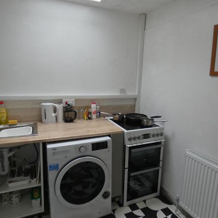 Bridge Street En Suite Rooms Merthyr Tydfil Exterior photo