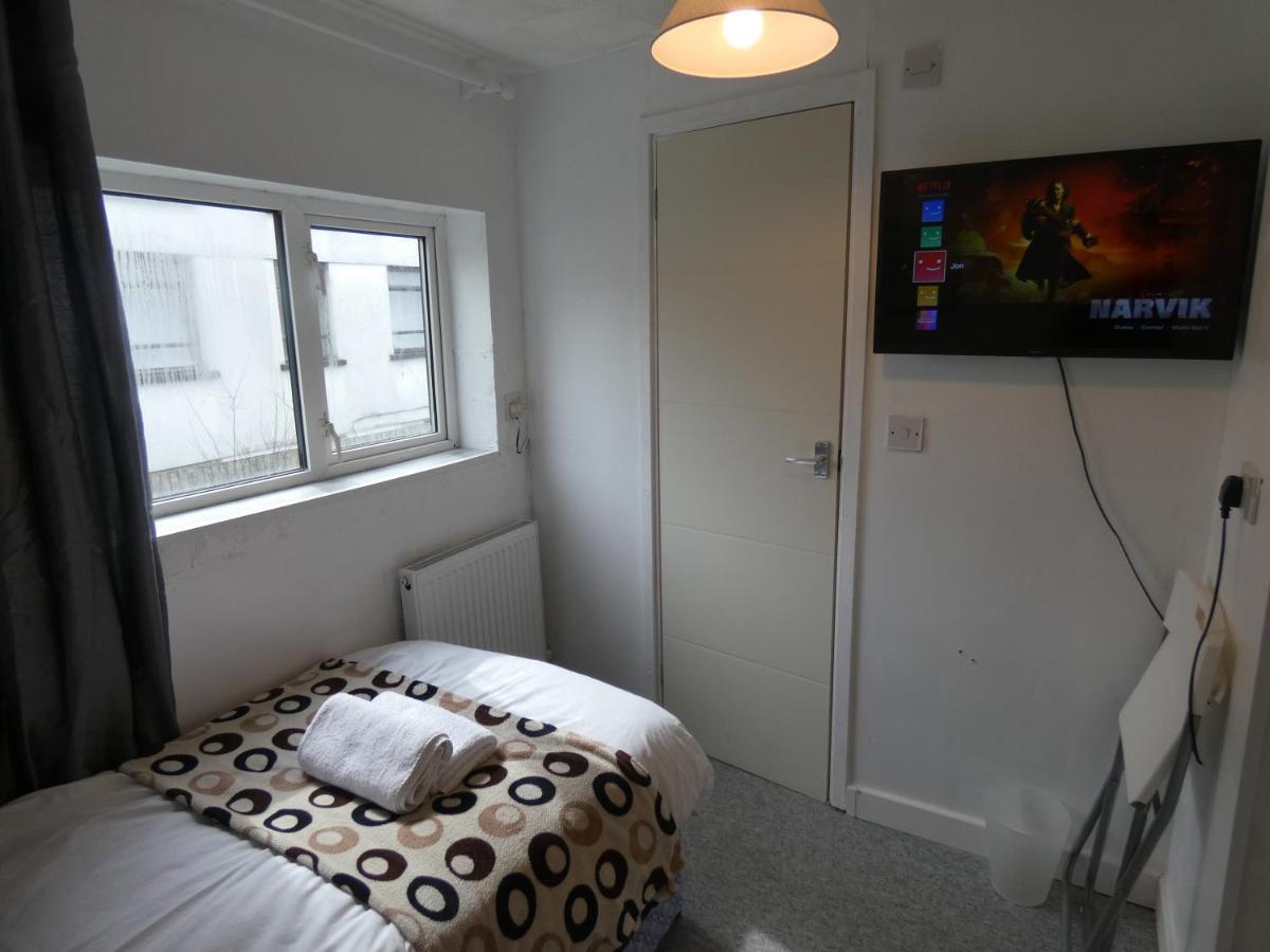 Bridge Street En Suite Rooms Merthyr Tydfil Exterior photo