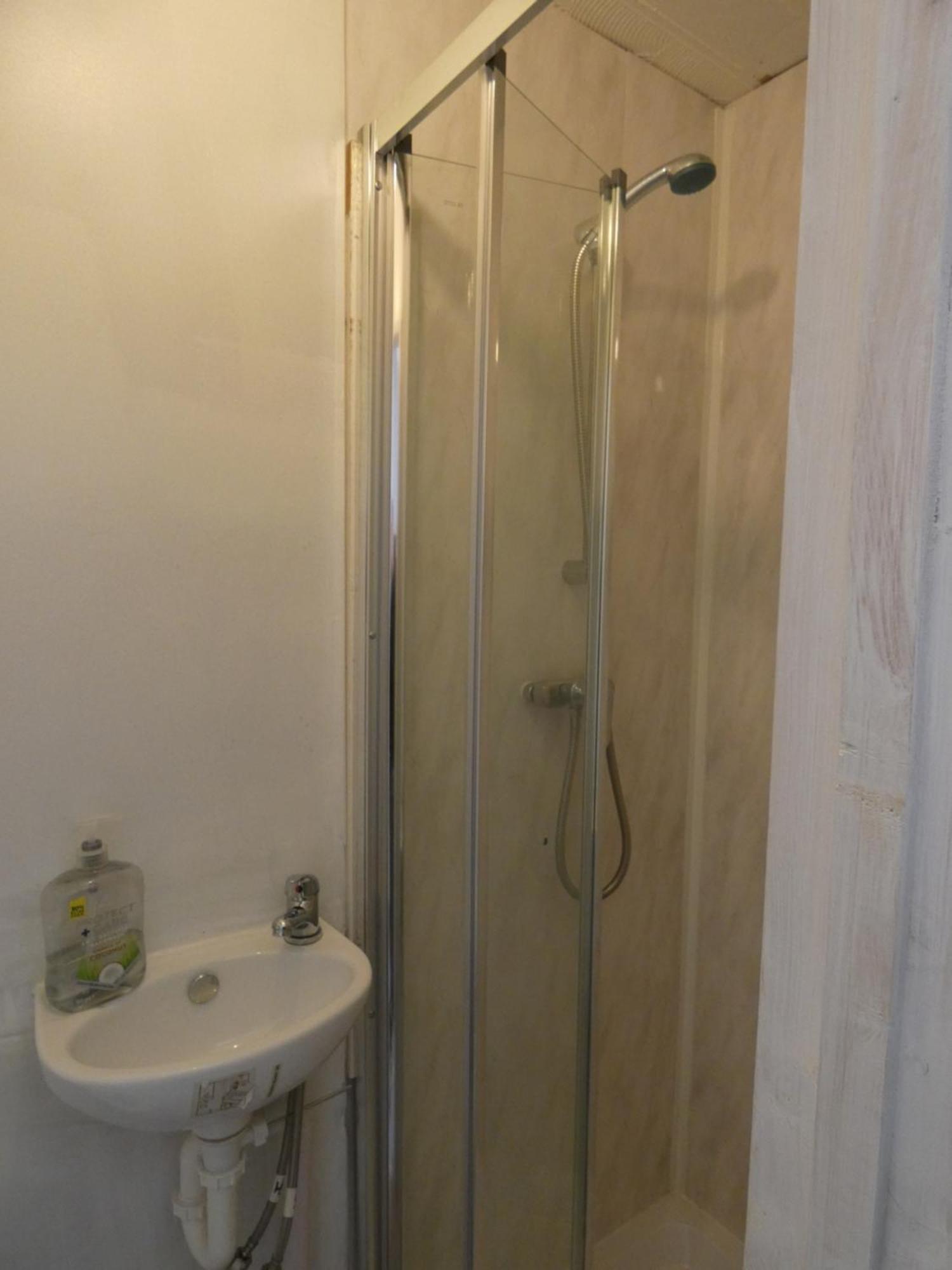 Bridge Street En Suite Rooms Merthyr Tydfil Exterior photo