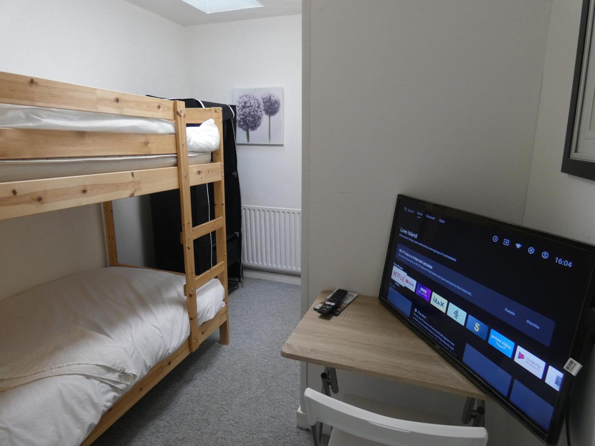Bridge Street En Suite Rooms Merthyr Tydfil Exterior photo